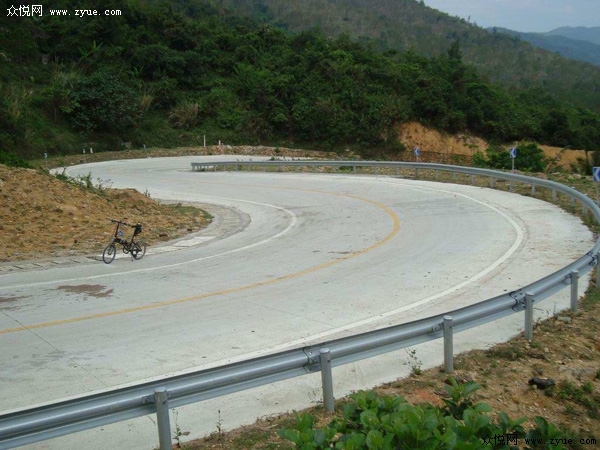 山区道路驾驶技巧